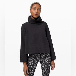 NWOT Lululemon Retreat Yourself Pullover